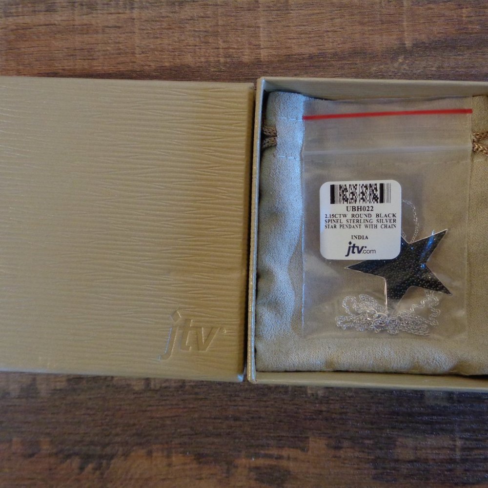 Black Spinel Sterling Silver Star Pendant w/Chain NIB - Picture 10 of 12
